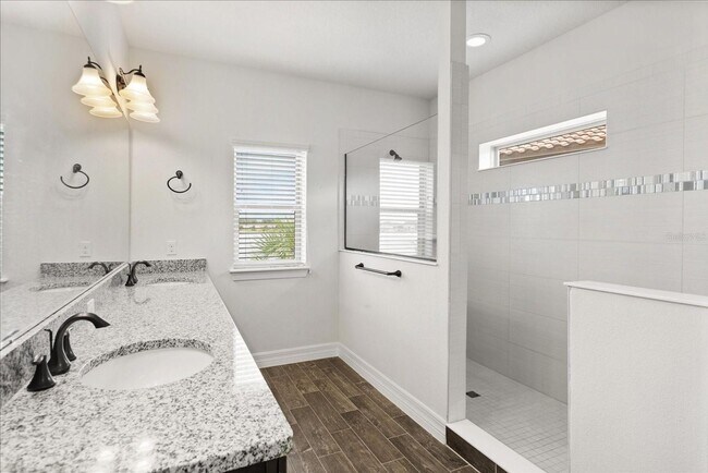 Building Photo - Ruby Lake