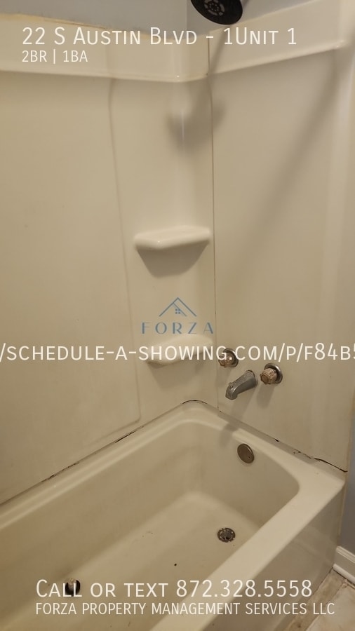 Building Photo - 22 S Austin Blvd