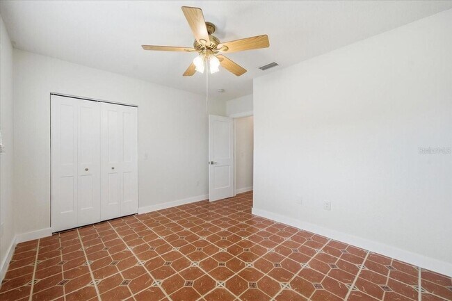 Building Photo - 7527 Hatteras Dr