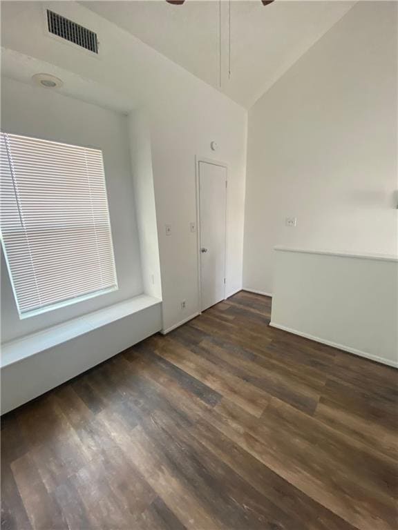 Building Photo - 912 W 22 1/2 St