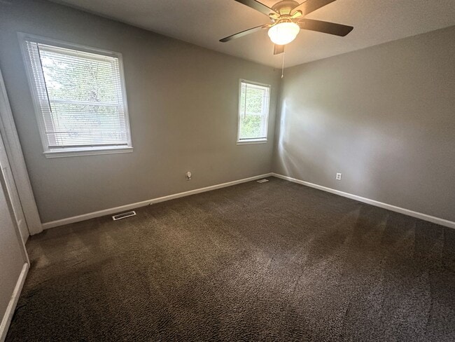 Building Photo - Northeast Raleigh 3 bedroom gem!