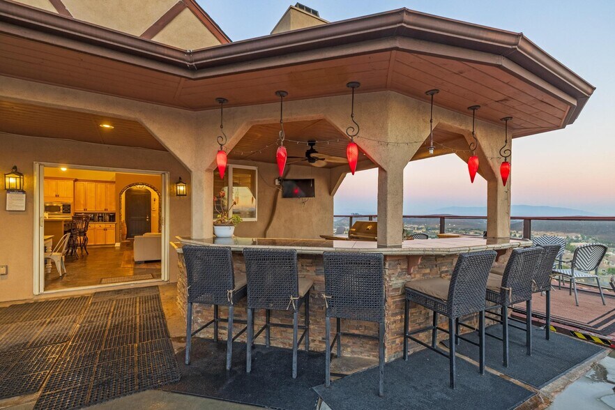 Building Photo - 27495 Linnel Ln