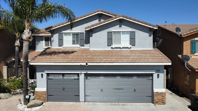 Primary Photo - Amazing 5 bedroom home for rent in North F...