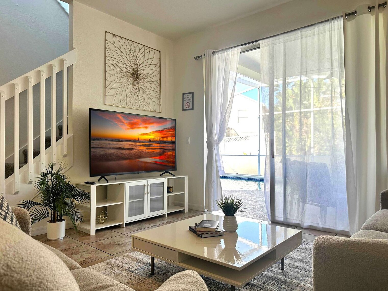 Building Photo - 930 Oxford Dr