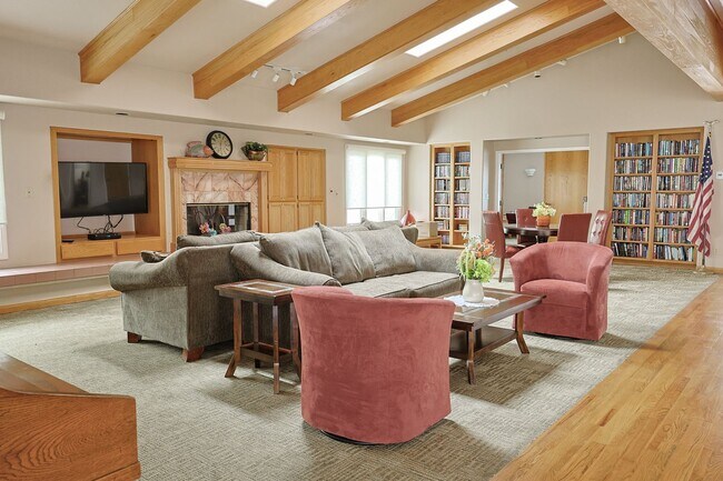 Building Photo - Beautiful 2 Bed, 2 Bath Condo in 62+ Community – Furnished or Unfurnished