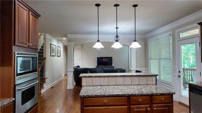 Building Photo - 5722 Ashleigh Walk Dr NW