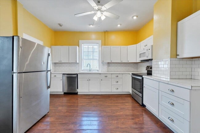 Building Photo - 1144 Wasena Ave SW