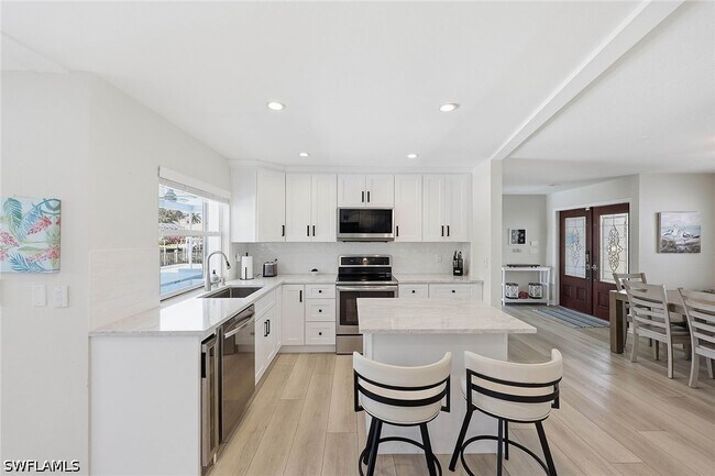 Building Photo - 799 Caribbean Ct