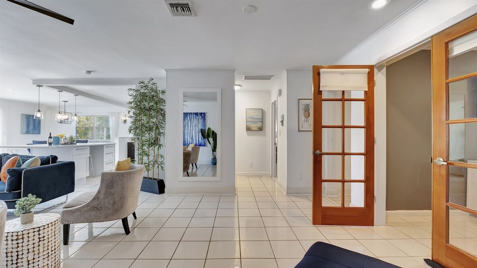 Building Photo - 571 94th Ave N