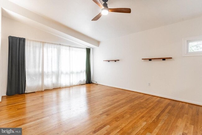 Building Photo - 6609 Bowie Dr