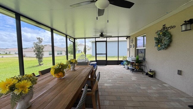 Building Photo - Beautiful 3 bed 2 bath Home - Unfurnished