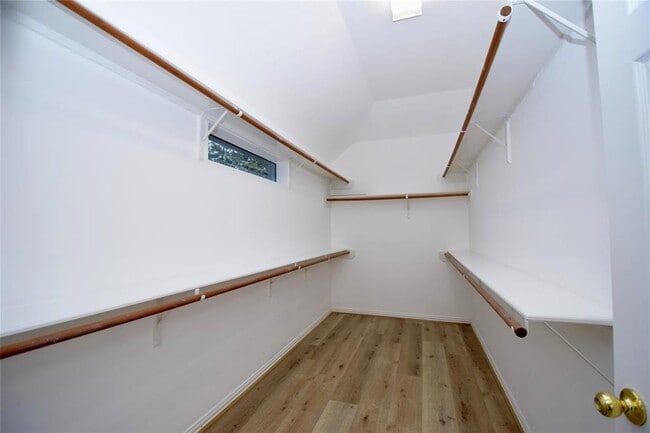 Building Photo - 3106 Rainbow Ct