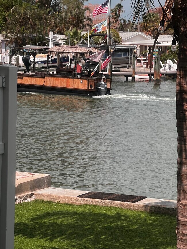 Building Photo - 515 129th Ave E