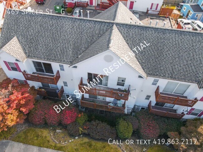 Primary Photo - 469 Spicer Street