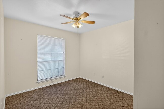 Building Photo - 1709 Castleford Rd