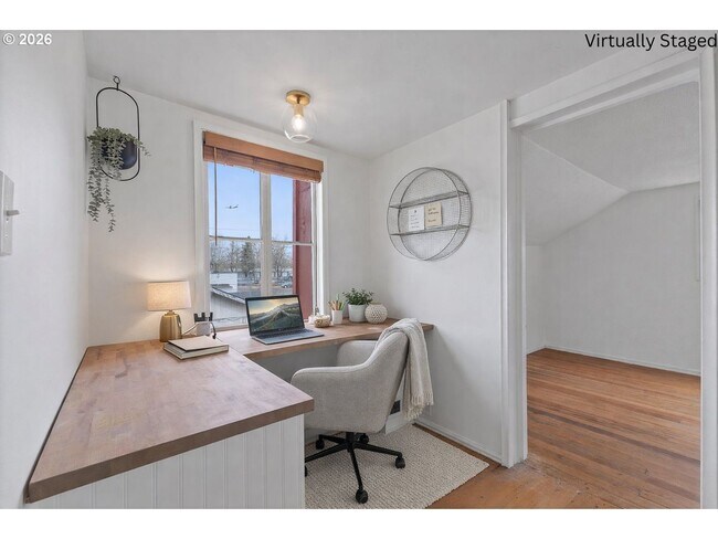 Building Photo - 4805 NE 110th Ave
