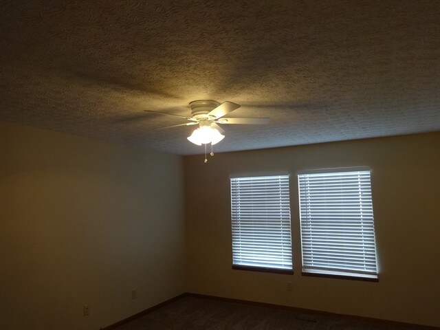 Building Photo - 945 Dianthus Ct