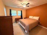Building Photo - 3739 Leisure Woods Dr