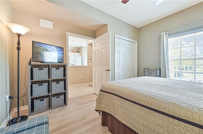 Building Photo - 9185 Celeste Dr