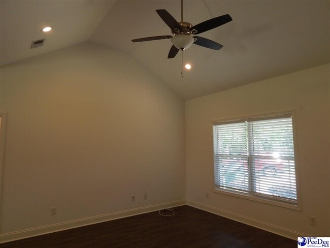 Building Photo - 154 N Lakewood Dr
