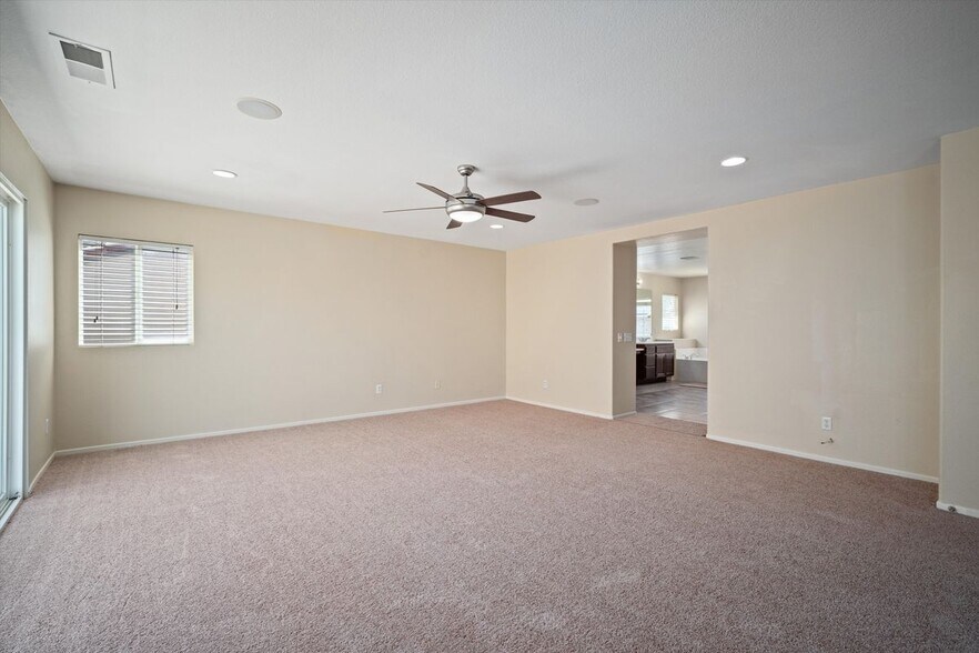 Building Photo - 26426 Mare Ln