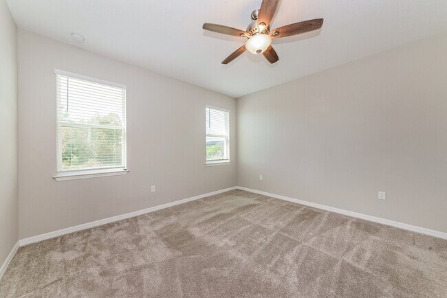 Building Photo - 417 Daylily Blvd