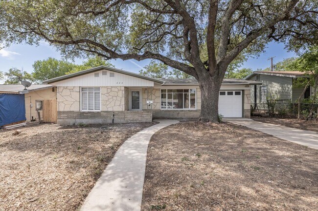 Primary Photo - 222 Dryden Dr
