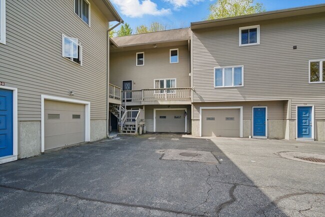 Building Photo - 125 Chapin Rd