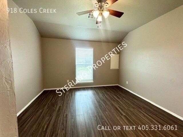 Building Photo - 918 Coles Creek