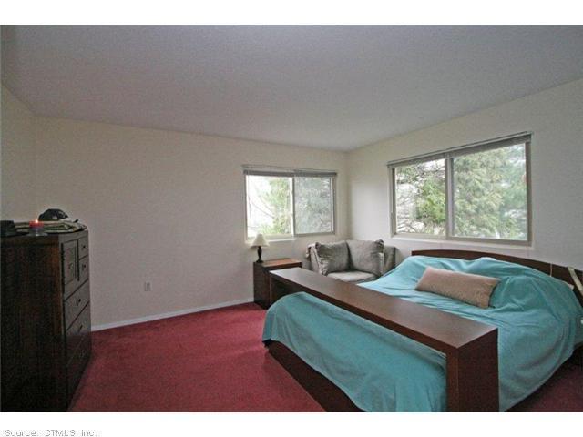 Building Photo - 1 Cherokee Ct