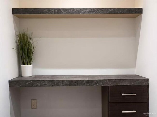 Building Photo - 17 Highland Park Ave