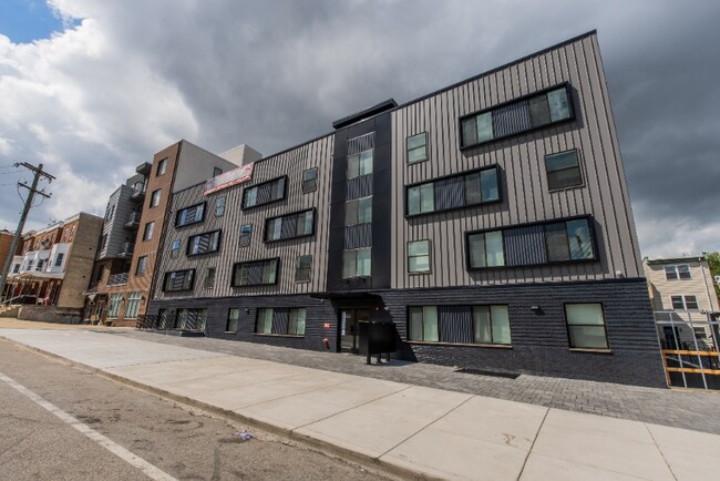 Building Photo - 3209 Spring Garden St
