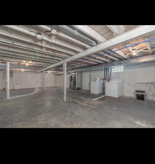 Building Photo - 1108 Ferguson Ave