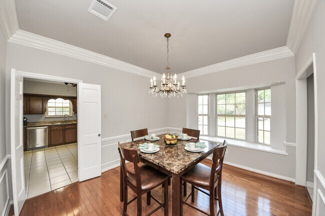 Building Photo - 20626 Chestnut Hills Dr