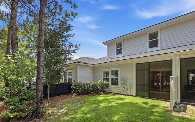 Building Photo - 99 Small Pine Ln