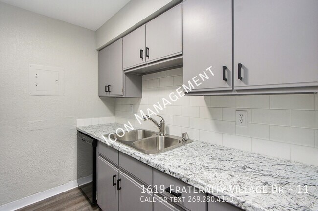 Building Photo - 1619 Fraternity Village Dr