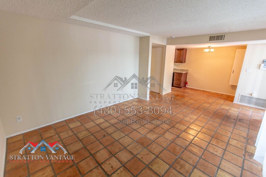 Building Photo - 1143 E Sandpiper Dr