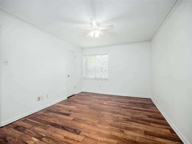 Building Photo - 6440 Olympia Dr