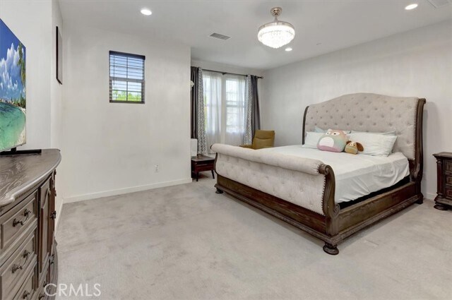 Building Photo - 13 Savannah