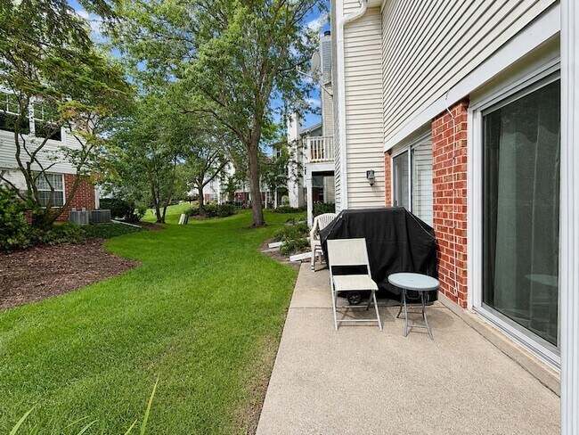 Building Photo - 1347 Winfield Way