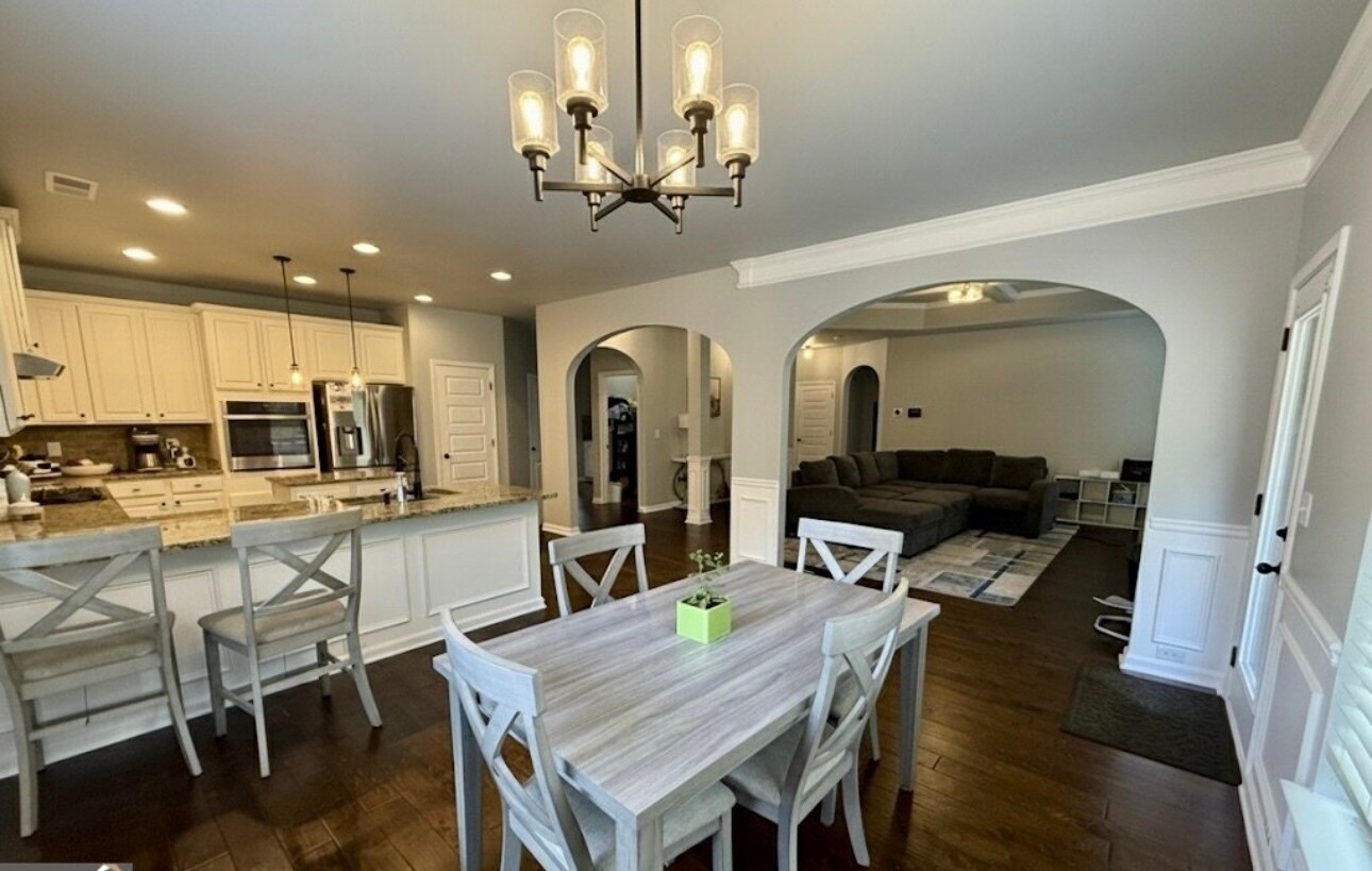 Building Photo - 310 Savannah Dr