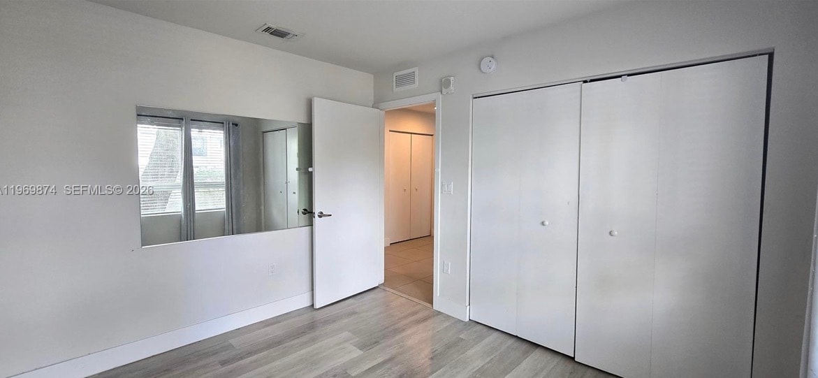 Building Photo - 2535 NE 193rd St