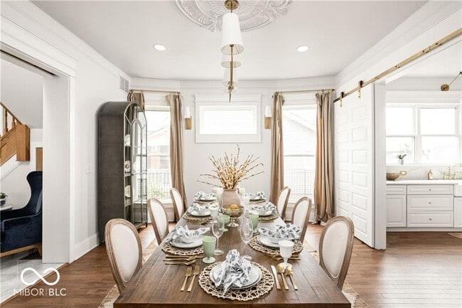 Building Photo - 929 Sanders St