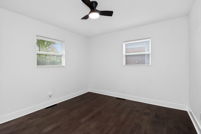 Building Photo - Charming 3BR/2BA Home located in NoDa!