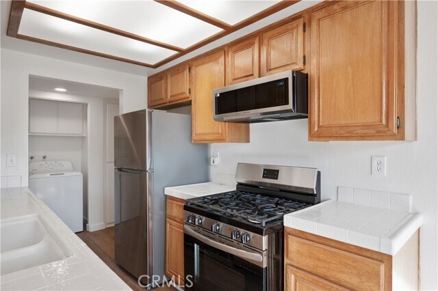 Building Photo - 28006 S Western Ave