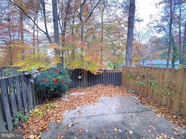 Building Photo - 9244 Sprucewood Rd