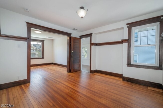 Building Photo - 21 Claremont Ave