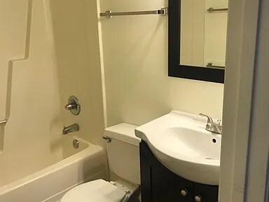 Building Photo - 1336 Hunters Rd