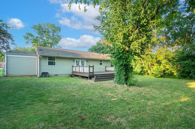 Building Photo - Charming ranch home in Crieve Hall