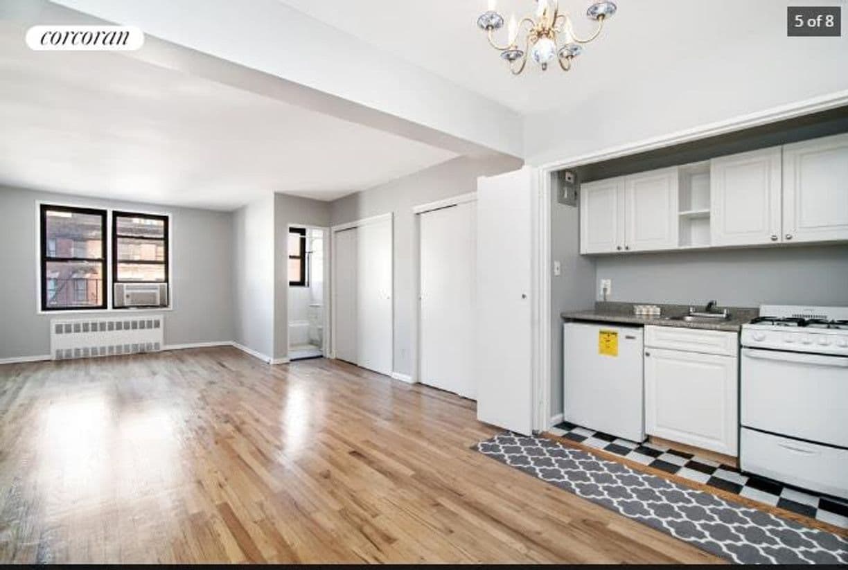 Building Photo - 1420 York Ave